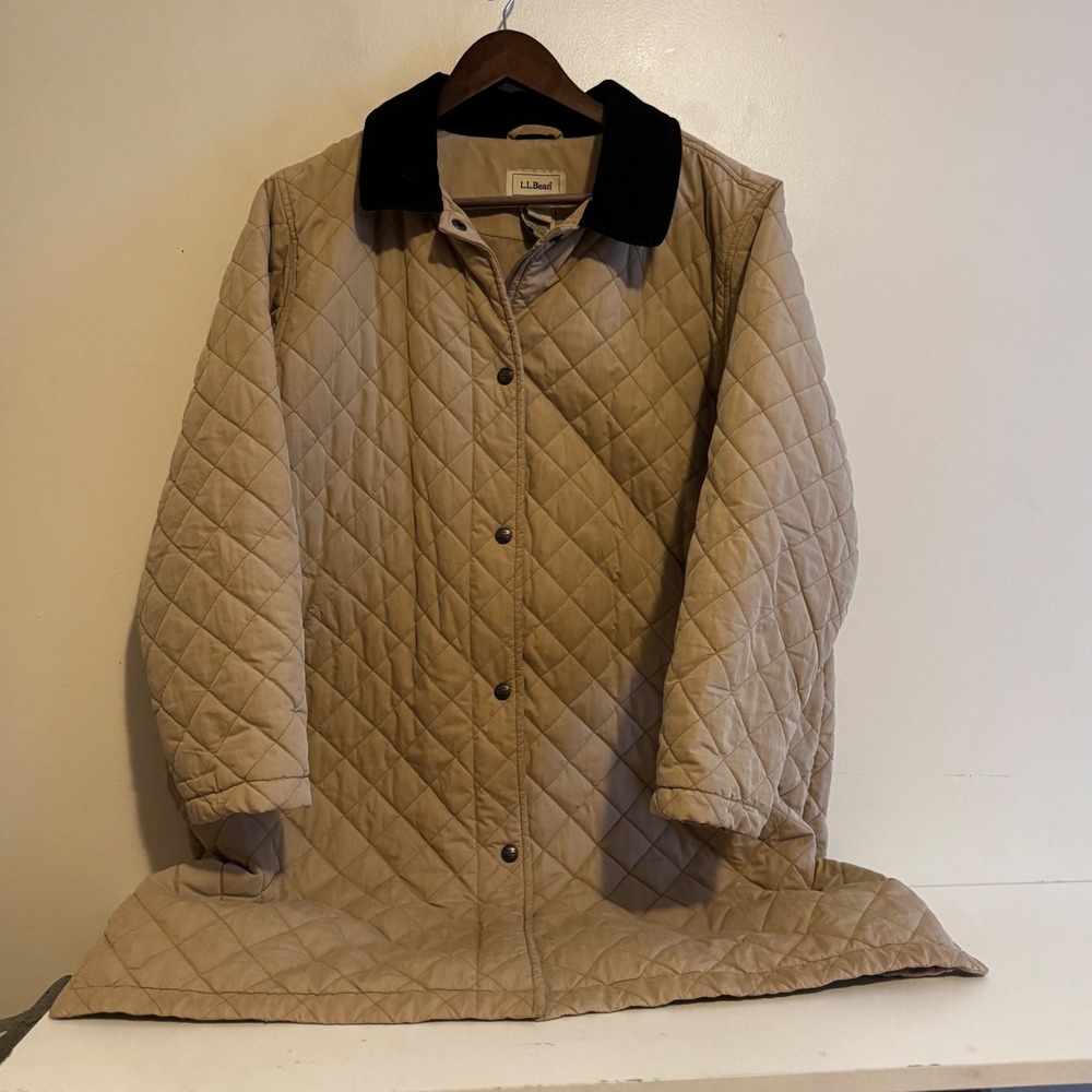 L.L. Bean Women's Large Petite Quilted Barn Jacket Corduroy Collar Classic Fall